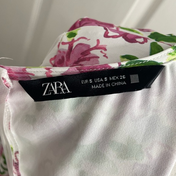 Zara Midi Dress White Floral 3/4 Sleeves and Square Neck Formal Wedding Guest - Picture 11 of 11